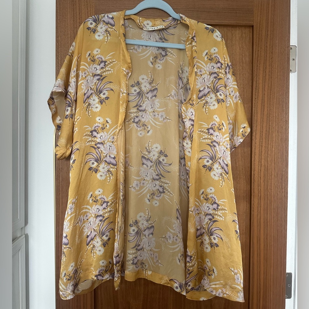 ☀️🌼 Vitamin A Yellow Floral Kimono Cardigan – One Size 🌼☀️